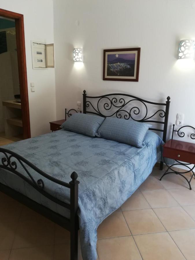 Kamári Leonidas Apartments المظهر الخارجي الصورة