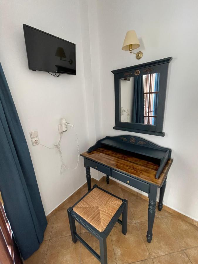 Kamári Leonidas Apartments المظهر الخارجي الصورة